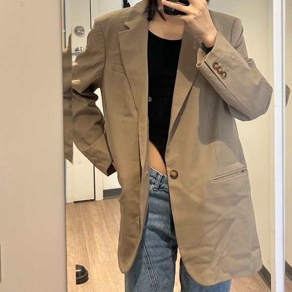 Aritzia babaton tan and cream blazer - Picture 2 of 4